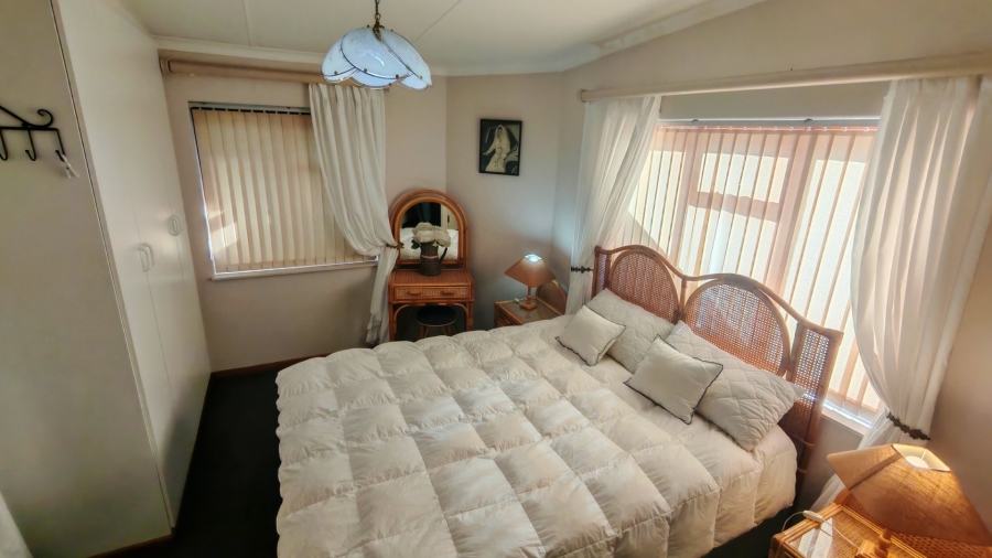 3 Bedroom Property for Sale in Hartenbos Central Western Cape